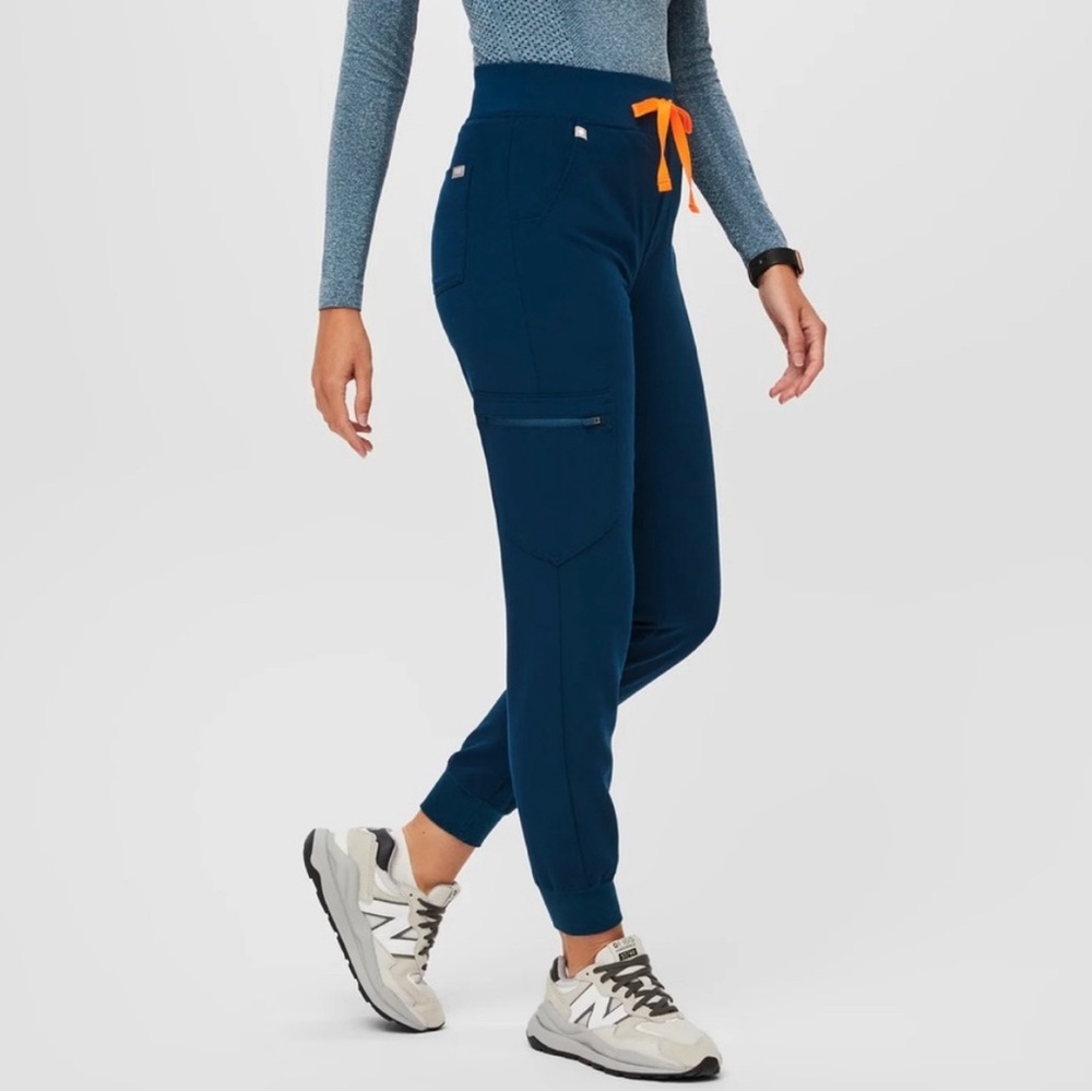 Women’s High Waisted Zamora Jogger Figs Scrub Pants